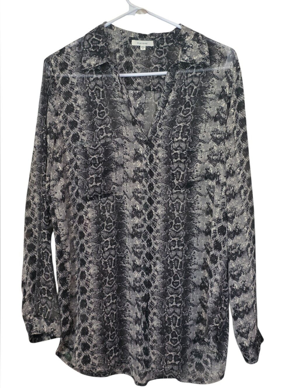 Pleione Sheer Button-up Dual Front Pocket Black & Gray Reptile Print Blouse  M